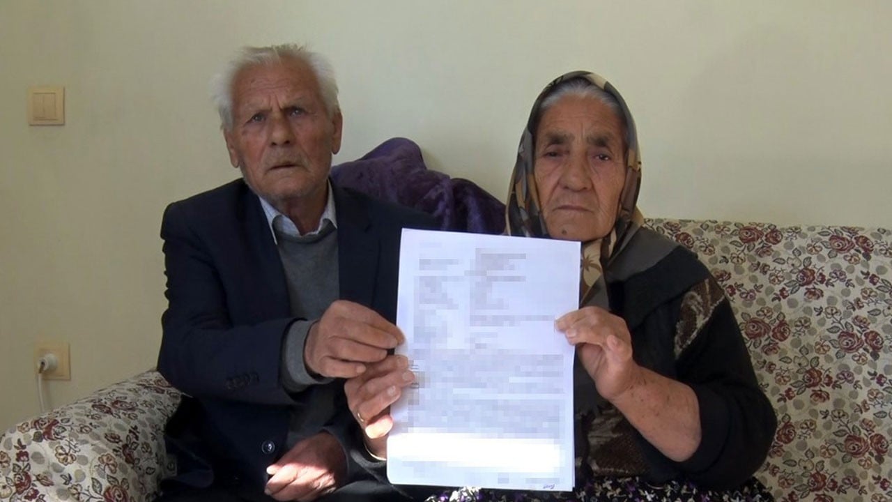 Yaşlı çift dolandırıcıların hedefi oldu! 10 yıllık birikimleri bir telefonla yok oldu