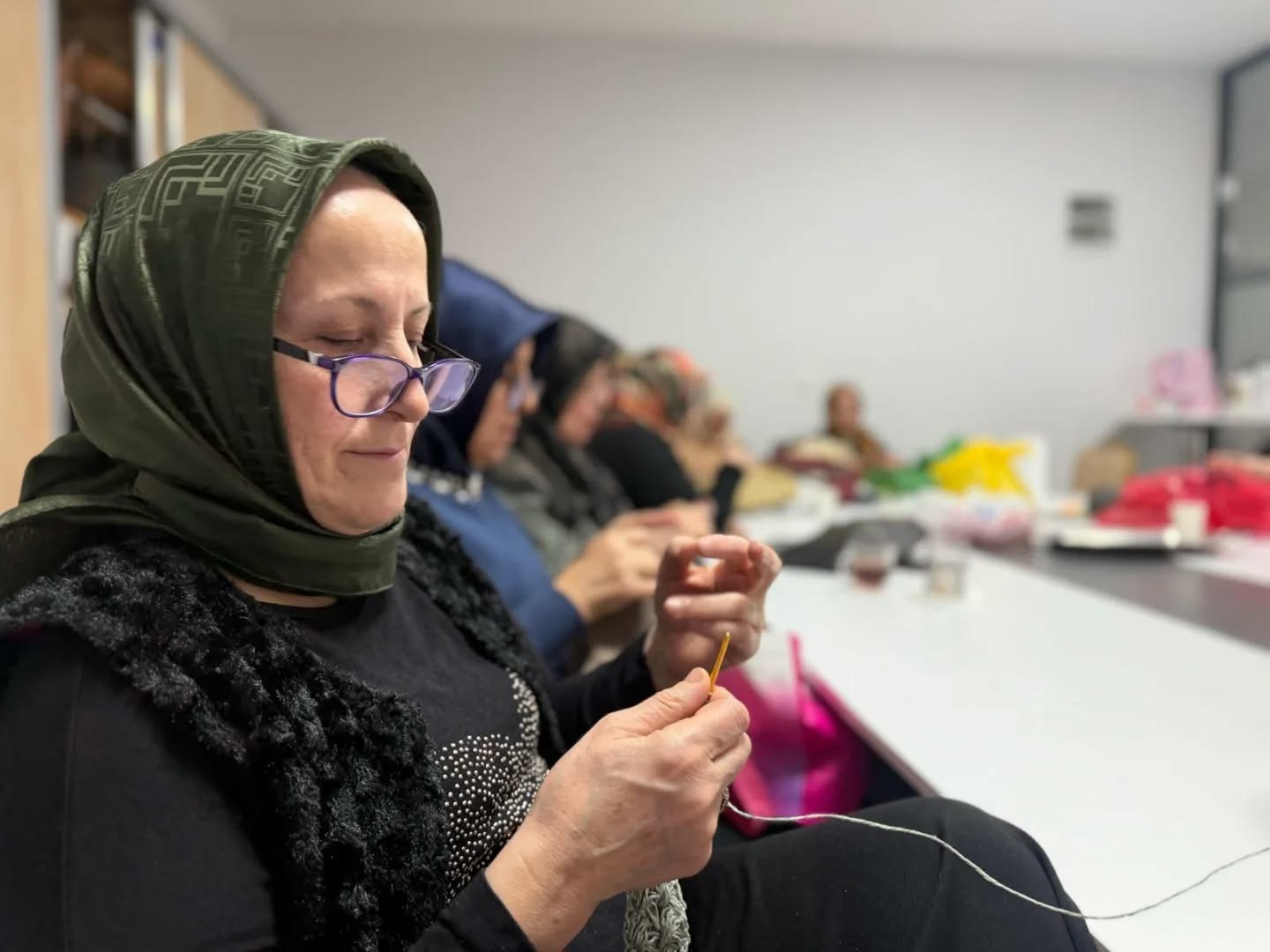 Yeşilyurt’un sanat merkezleri kışın kadınların sosyal durağı oldu