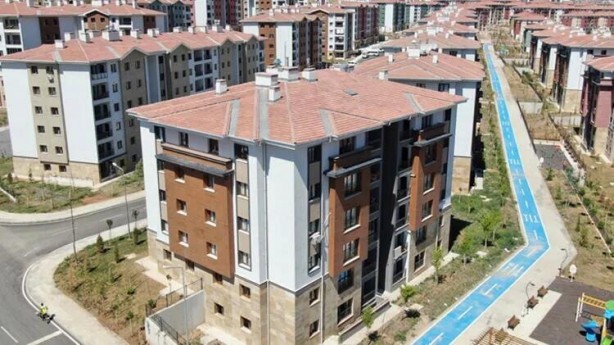 Foto - Konut kredisi ile ev imkanı olmak artık mümkün! 15 yıl vadeyle...