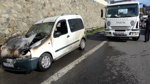 Foto - 1 ay önce aldığı aracı yandı! O cep telefonuyla kaydetti