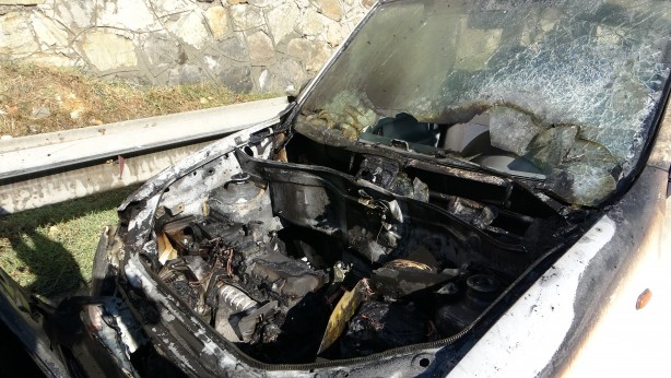 Foto - 1 ay önce aldığı aracı yandı! O cep telefonuyla kaydetti