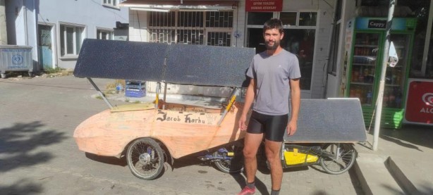 Foto - 1 ay önce yola çıktı! Bu çılgın turistin yaptığını herkes yapamaz