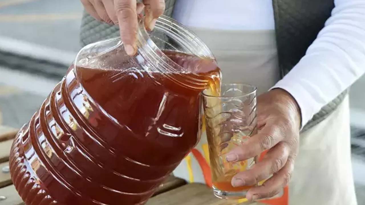 Foto - 1 bardağı ömrü 10 yıl uzatıyor! Her sabah aç karnına içerseniz: Suyun içine ekleyince kolesterolün kökünü kurutuyor