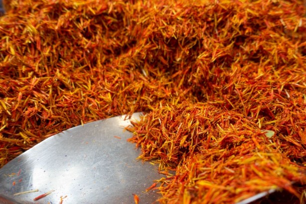 Foto - 1 bardak sütün içine 1 kaşık ekleyince organları temizliyor! Doğal iltihap çözücü, güçlü bir antioksidana dönüşüyor