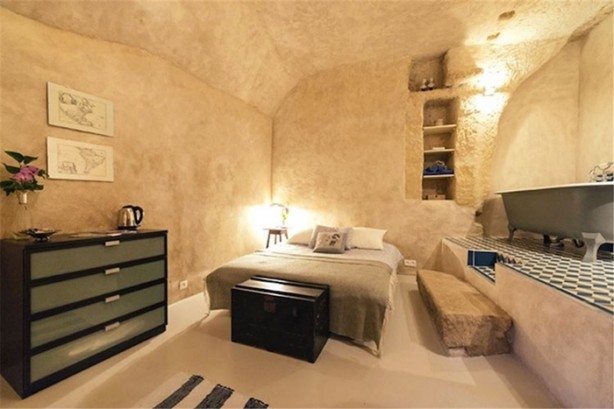 Foto - 1 Euro'ya mağara alıp eve dönüştürdüler!