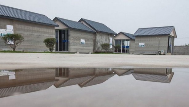 Foto - 1 günde 10 ev inşa ettiler!