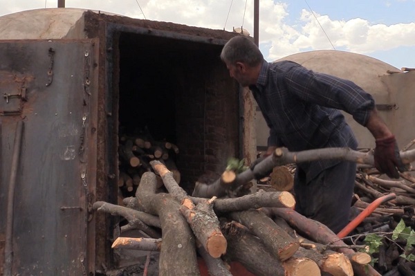 Foto - 1 hafta aralıksız yanıyor, mangalın vazgeçilmezi oluyor