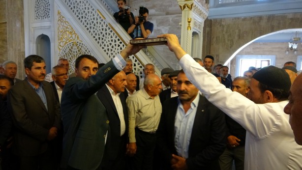 Foto - 1 kişi ölmüştü! Husumetli aileler bir araya getirildi