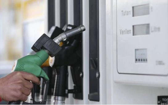 Foto - 1 lira 34 kuruşun ardından akaryakıta bir indirim daha geliyor! Depoları fulleyecekler o tarihi beklesin