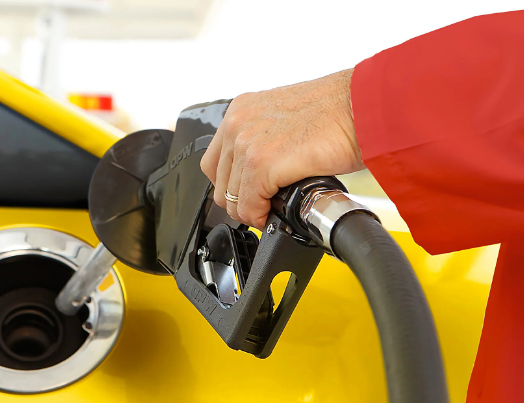 Foto - 1 lira 34 kuruşun ardından akaryakıta bir indirim daha geliyor! Depoları fulleyecekler o tarihi beklesin