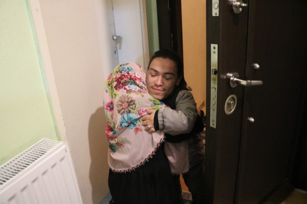 Foto - 1 metre boyundaki çiftin tek bir isteği var!