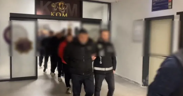 Foto - 1 Milyar liralık vurgun! Çakar bu kez çakalladı