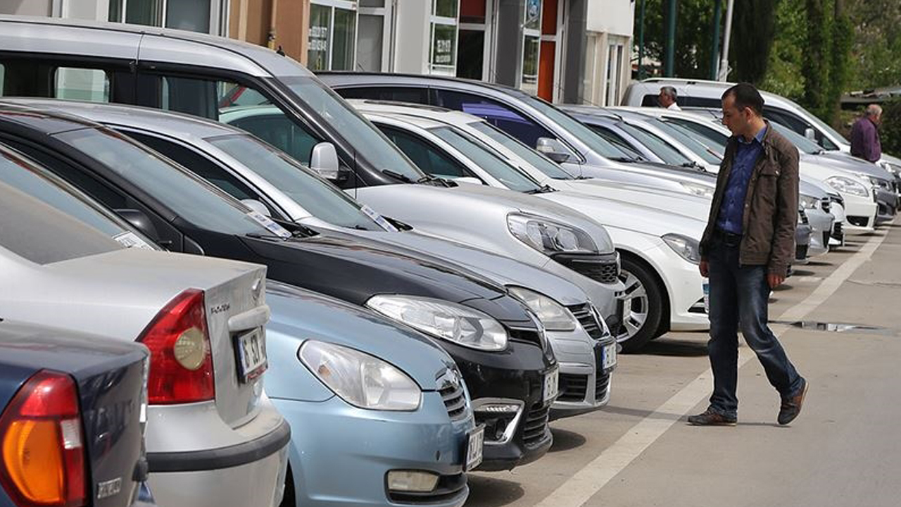 Foto - Talep patlaması! 1 milyon TL altındaki araçlar tükeniyor! Arabalar neredeyse bedavaya gidiyor