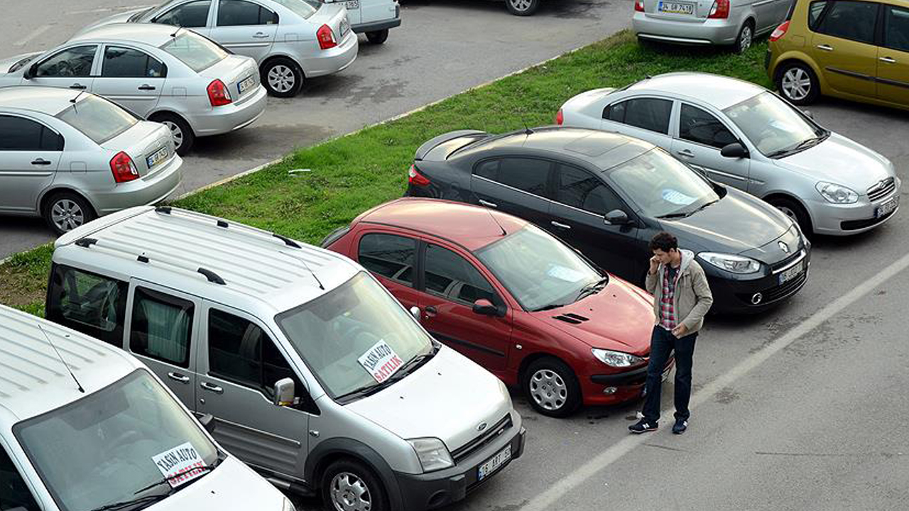 Foto - Talep patlaması! 1 milyon TL altındaki araçlar tükeniyor! Arabalar neredeyse bedavaya gidiyor