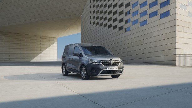 Foto - 1 milyonun altında etiket fiyatıyla bu otomobil çok satar! Renault’dan hafif ticari atağı! Yeni Kangoo Ailesi Türkiye’de! Marka Yüzde yüz elektrikli modeli de getirdi!