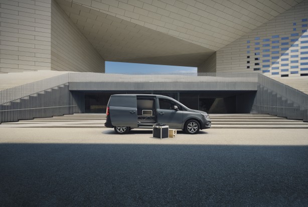 Foto - 1 milyonun altında etiket fiyatıyla bu otomobil çok satar! Renault’dan hafif ticari atağı! Yeni Kangoo Ailesi Türkiye’de! Marka Yüzde yüz elektrikli modeli de getirdi!