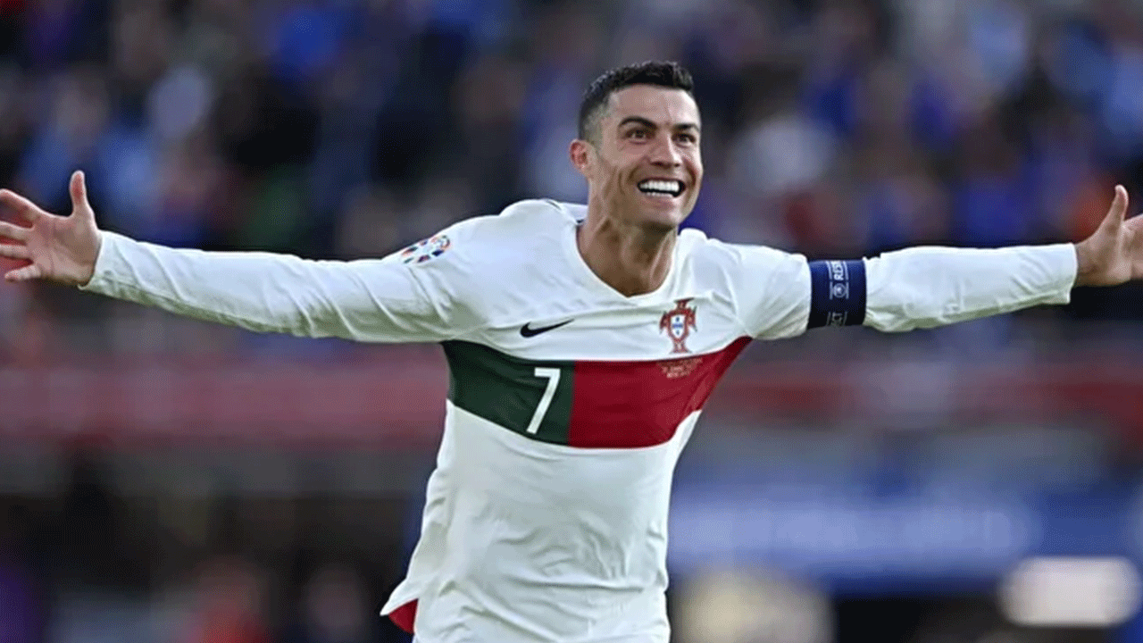 Foto - Ronaldo bir haftalığına Türk kulübünde oynayacak: Taraftarımızla buluşmak için sabırlızlanıyorum
