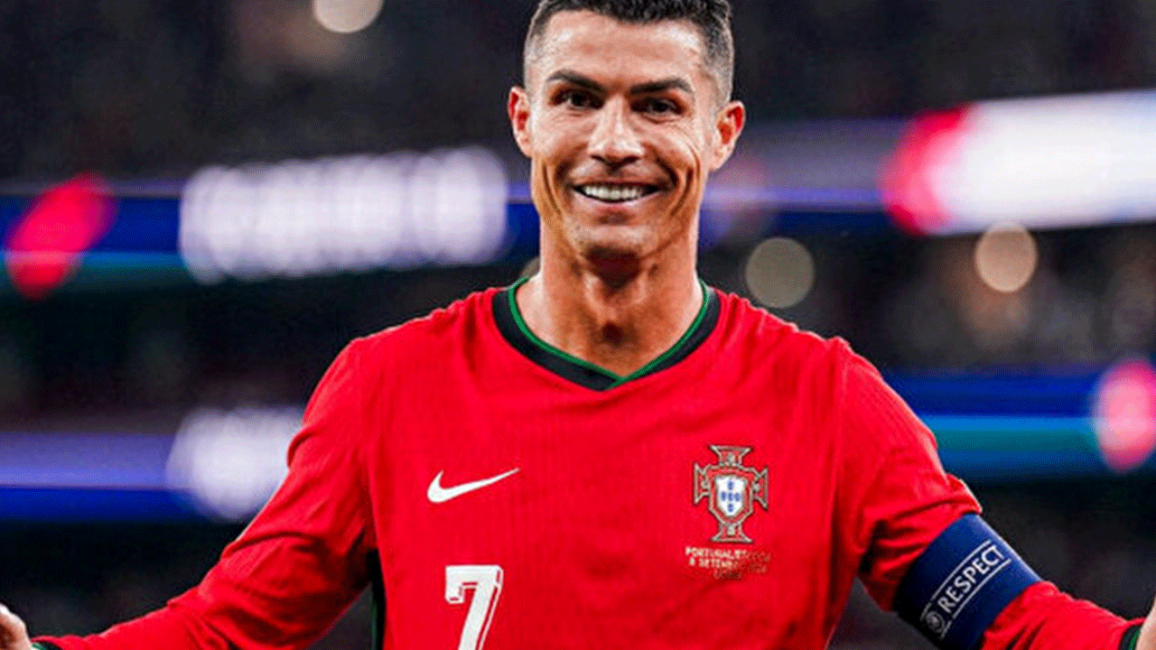 Ronaldo bir haftalığına Türk kulübünde oynayacak: Taraftarımızla buluşmak için sabırlızlanıyorum
