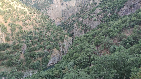 Foto - 1 saatlik yürüyüşle ulaşılıyor! Mağaranın içindeki gizem