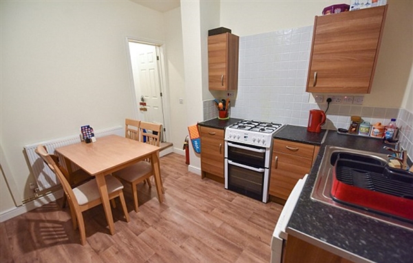 Foto - 1 sterline aldığı eve şuan 50 bin sterlin fiyat biçiliyor! Bakın neden...