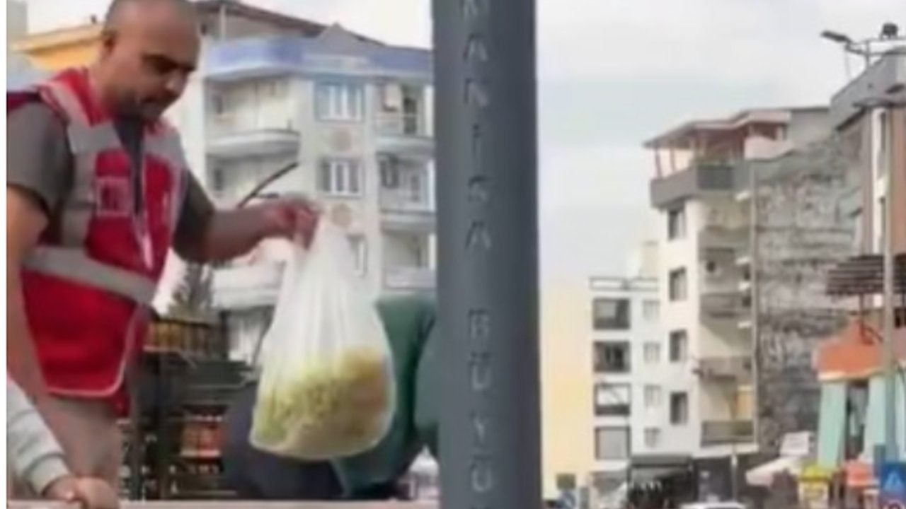 1 TIR dolusu üzümü bedavadan dağıttılar! Bakın sebebi ne çıktı?