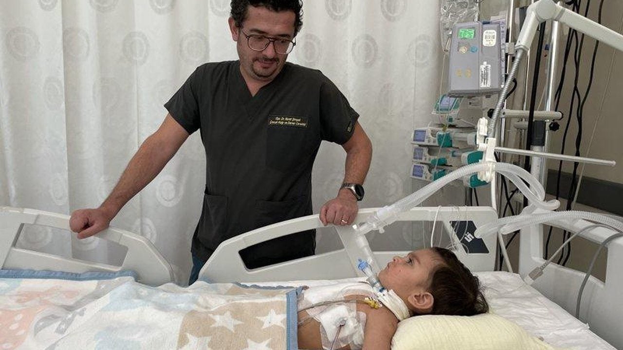 Foto - 1 yaşındaki bebek ölümden döndü! Akciğerinden çıkan şey ağızları açık bıraktı