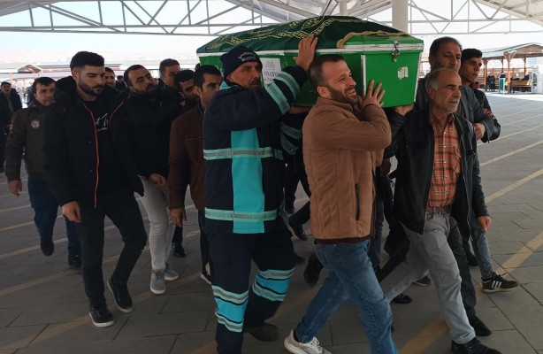 Foto - 1 yıl önce elektriğe çarpılan çocuktan kahreden haber!