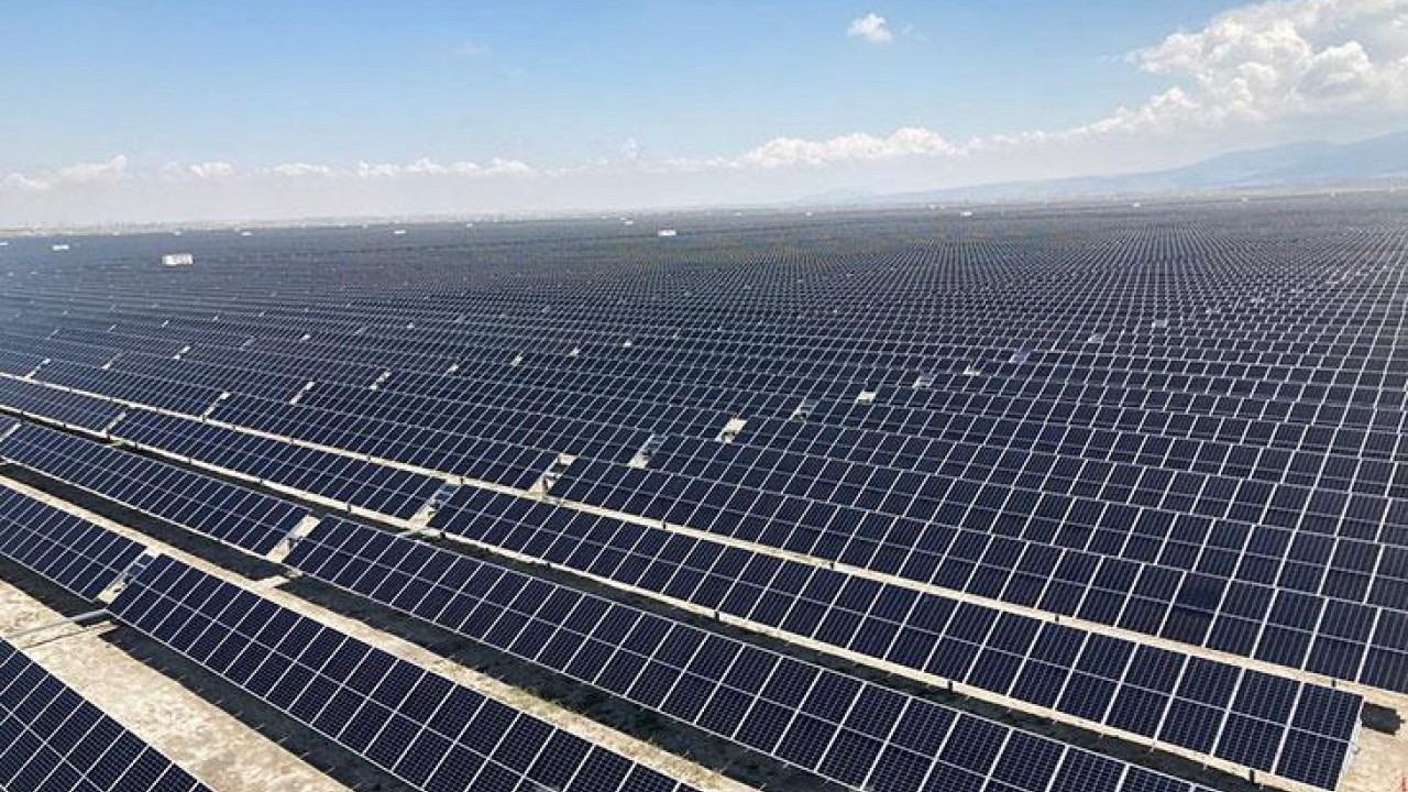 Foto - 1 yılda 17 GW’lık güneş santrali kuracak ekipman ithal edildi! Pakistan, Türkiye’yi nasıl geride bıraktı? 