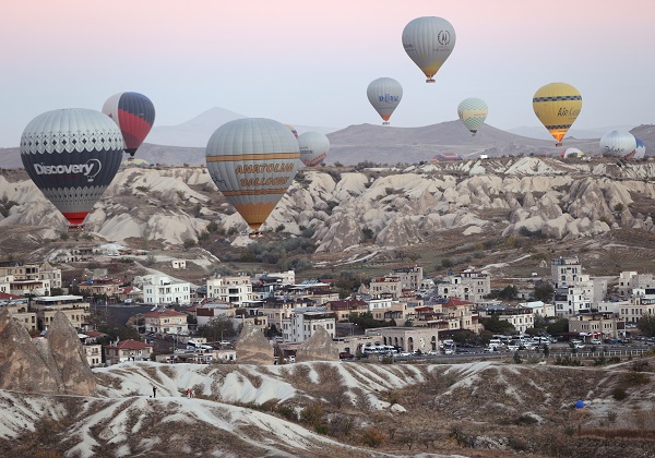 Foto - 10 ayda 550 bin kişi gökyüzünde süzüldü