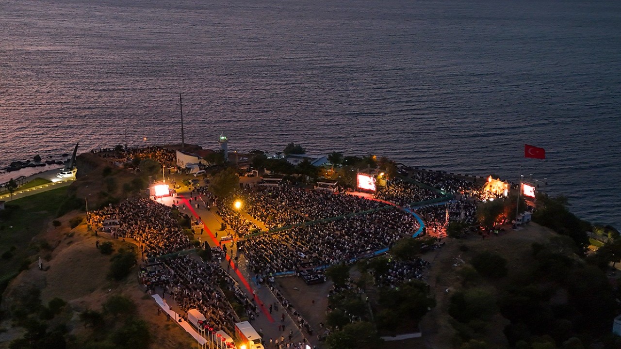 Foto - 10 bin kişi merhum Esad Coşan için bir araya geldi