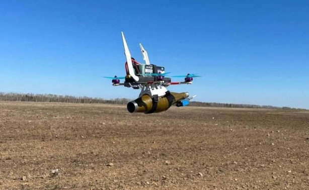 Foto - 10 bin liralık İHA, 25 milyon dolarlık tesisi paramparça etti! Ortalık karıştı