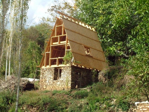 Foto - Kendilerine 10 bin liraya ev yaptılar!