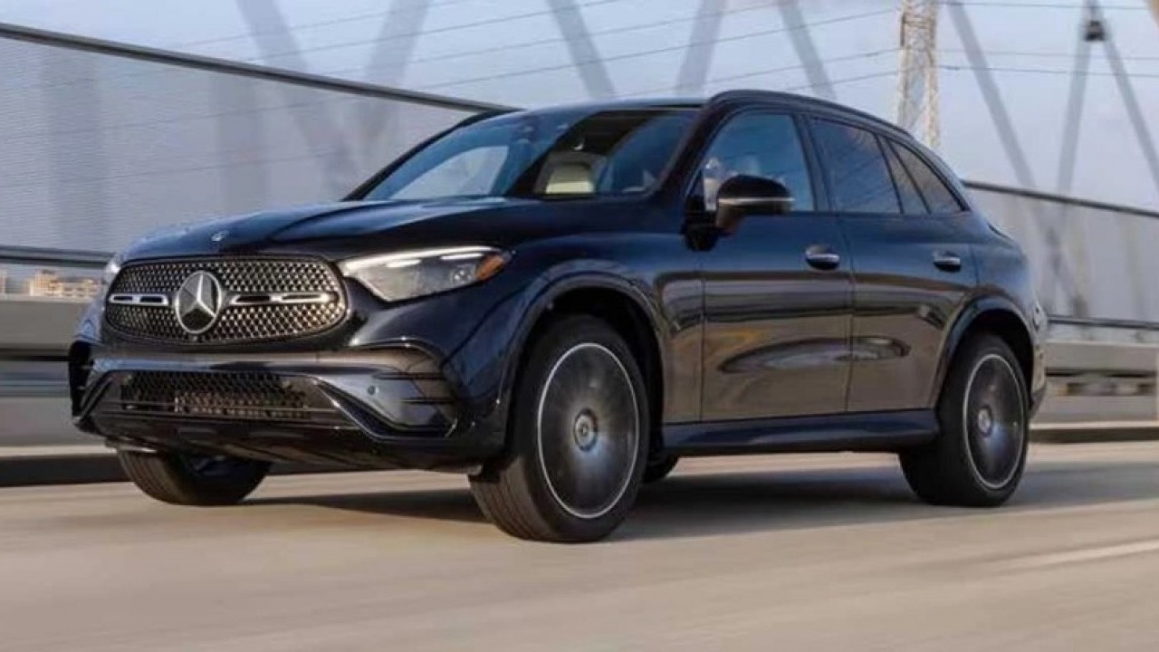 Foto - 10 dakikada şarj, 260 km yol yapıyor! Mercedes'in yeni elektrikli modeli ağızları açık bırakacak