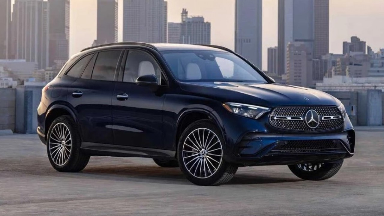 Foto - 10 dakikada şarj, 260 km yol yapıyor! Mercedes'in yeni elektrikli modeli ağızları açık bırakacak