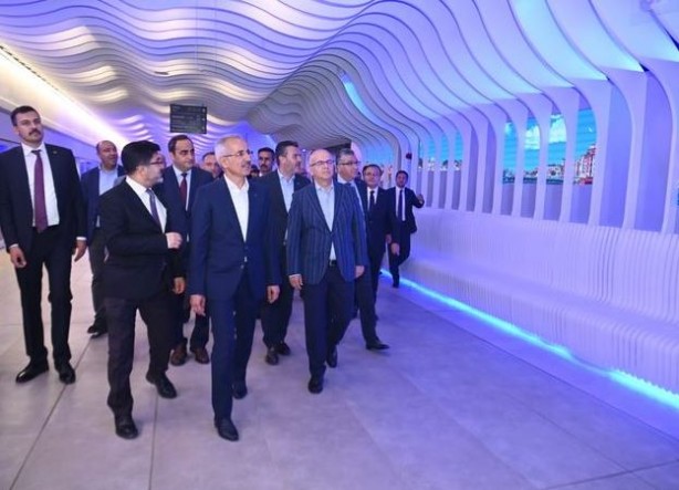 Foto - 10 kazı makinası çalışıyor! Türkiye'nin en hızlı metrosunda sona gelindi