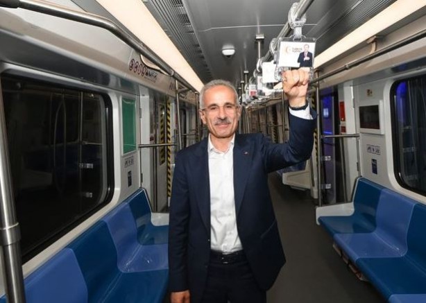 Foto - 10 kazı makinası çalışıyor! Türkiye'nin en hızlı metrosunda sona gelindi