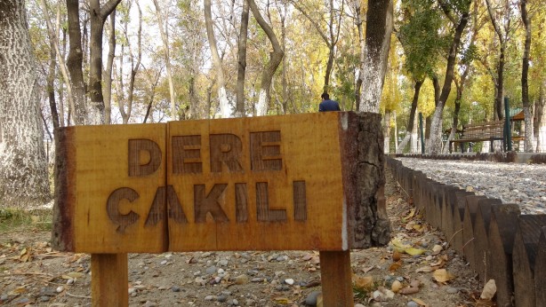 Foto - 10 metrelik yol için giden gidene! Karşınızda çıplak ayak parkuru