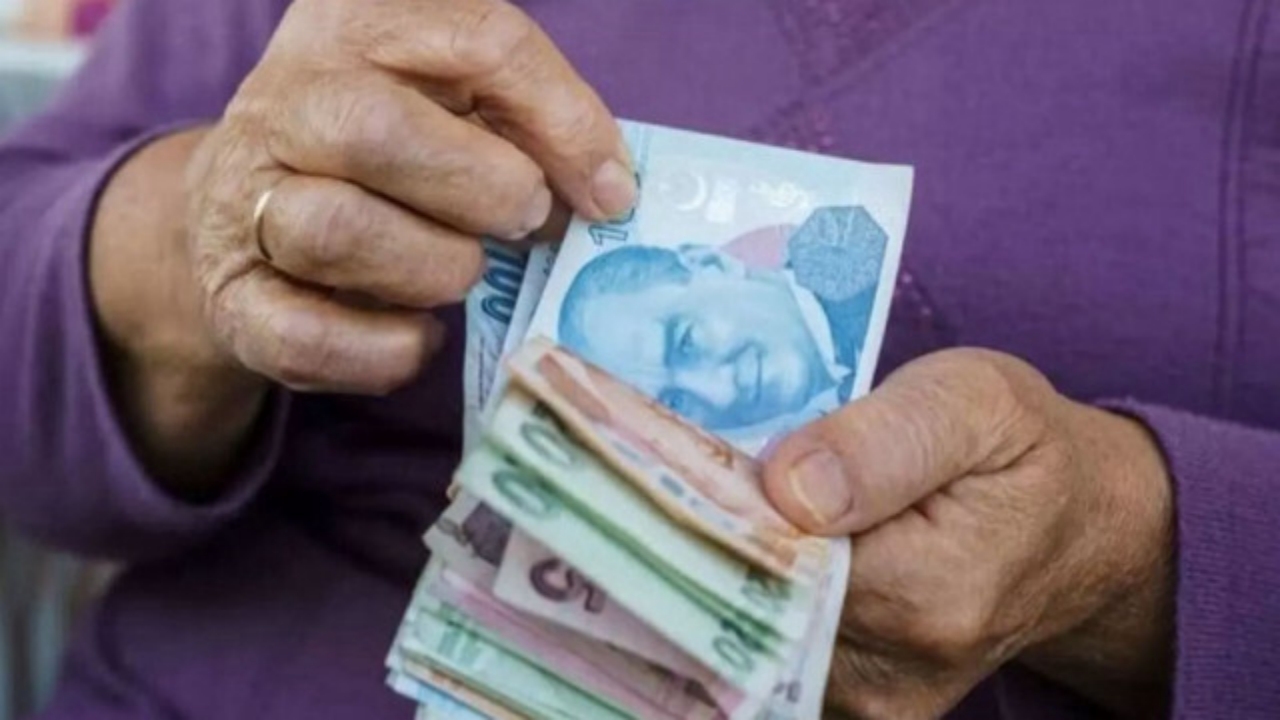 Foto - 10 milyon kişiye büyük müjde! Erdoğan’ın seçim vaadi olan ev kadınlarına erken emeklilik için tarih verildi