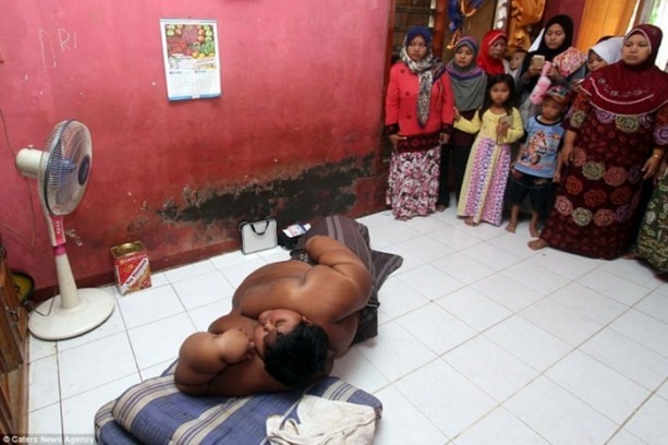 Foto - 10 yaşında ama 192 kg ağırlığında!