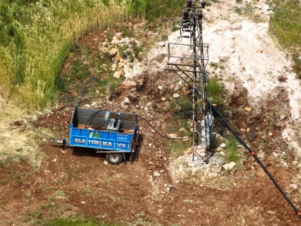 Foto - 100 bin kişinin elektrik ihtiyacını karşılayacak güçte! Şanlıurfa'da tarlalara gömülmüş