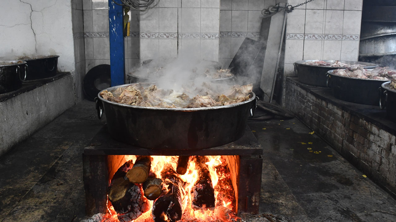 Foto - 100 bin kişiye dev kazanlarda şifalı pilav! Söğüt’te 744 yıllık toy geleneği sürüyor