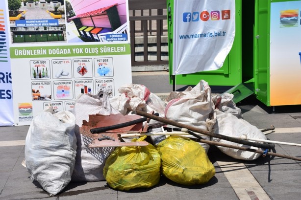 Foto - 100 küçük su şişesi izmarit toplandı! Denizde ve plajda temizlik