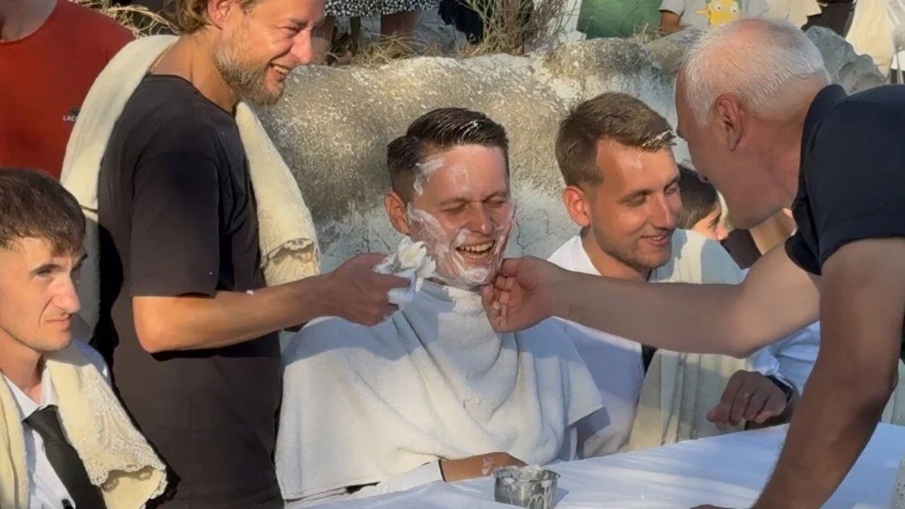 Foto - 100 yıllık düğün geleneği "pes" dedirtti! Bu saçmalıklar ne zaman son bulacak acaba?