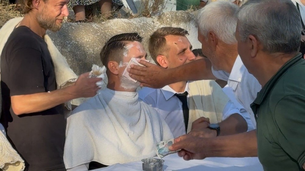 Foto - 100 yıllık düğün geleneği "pes" dedirtti! Bu saçmalıklar ne zaman son bulacak acaba?