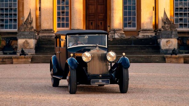 Foto - 100 yıllık otomobili elektirkliye dönüştürdüler