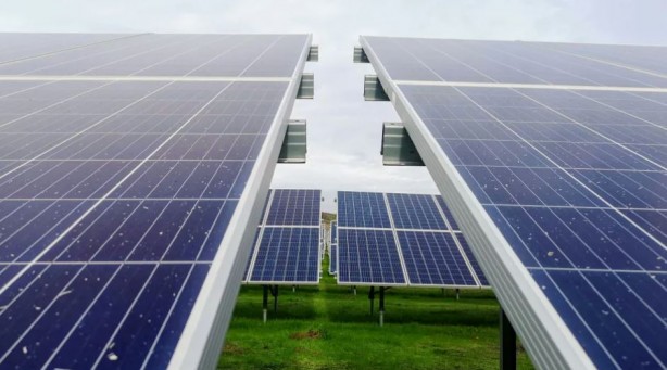 11 milyar dolarlık yenilenebilir enerji üssü