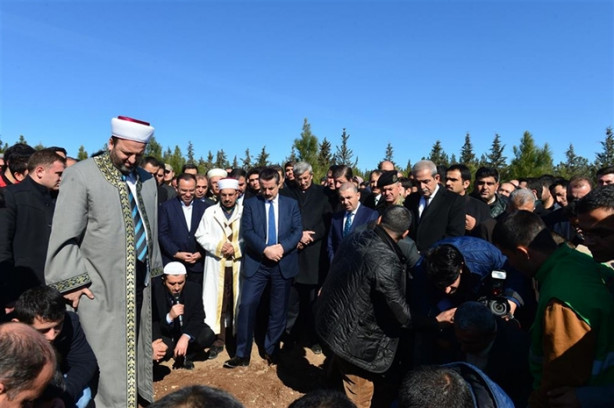 Foto - 11 yaşındaki şehit Ahmet Oktay'ın cenazesi