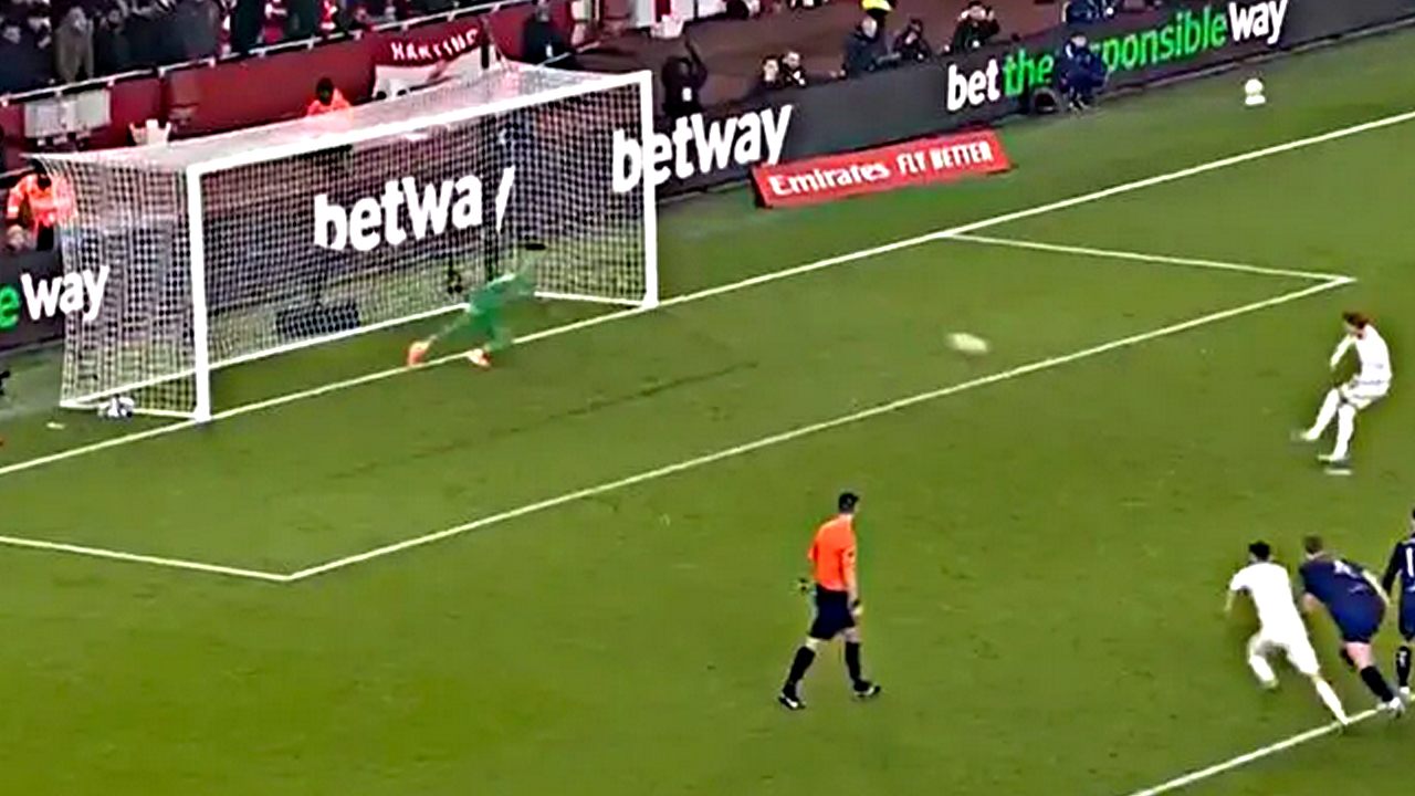 Foto - 11 yıl sonra ilk kaleci artık O! İngiliz takımın taraftarı havaya uçuruldu… Hepsi Milli yıldızın…