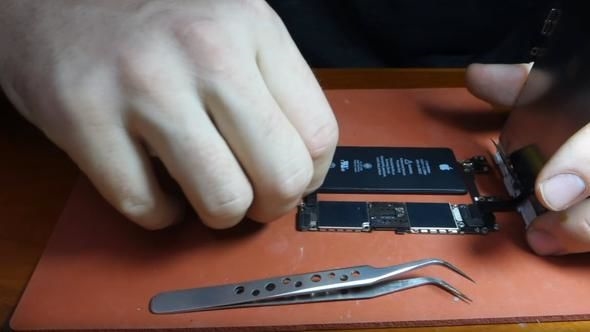 Foto - 1100 TL'ye kendi iPhone'unu yaptı