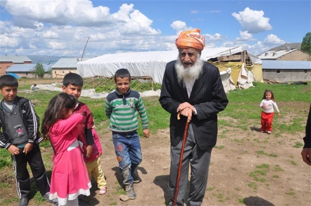 Foto - 111 yaşındaki Zübeyir amcanın bakın kaç torunu var!